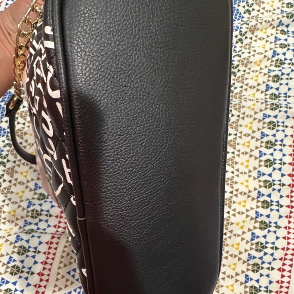 Betsey Johnson Black and White Heart Satchel - Picture 5 of 6